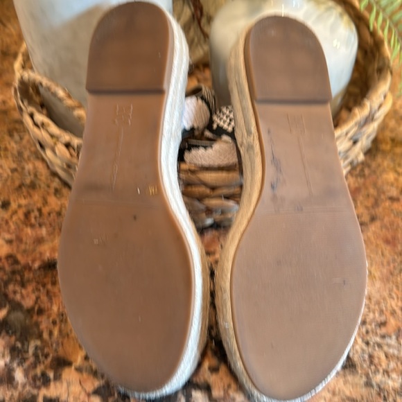 INC FAUX SNAKE SKIN CANDLES - 7M - Picture 2 of 5